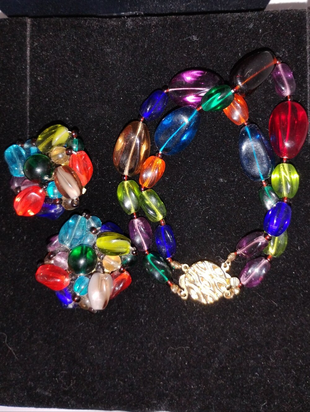 Multicolor Glass Bead Bracelet and Clip-On Earrings Set
